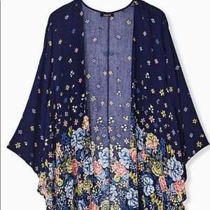 NWT Torrid Navy Floral Crepe Kimono Size 00
